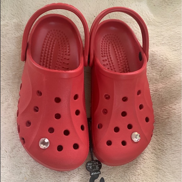 👑PRICE FIRM✅ Brand new Red Baya Crocs - Picture 2 of 12